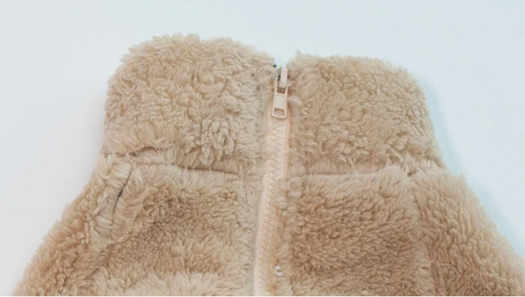 2024 Dougez Hot Sale Pet Clothes Dog Hoodie Sweatshirt Warm Coat Sweater Costume Pet Products factory