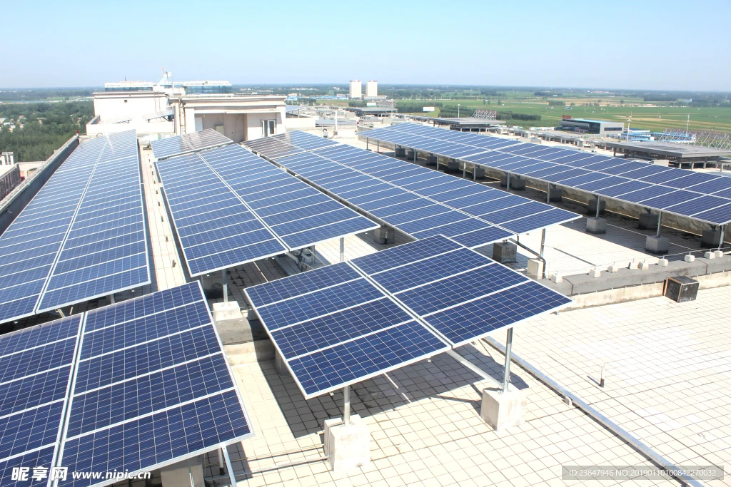 QIANEN Monocrystalline High-Efficiency 630W-650W Roof Solar Panels N-Type Black EU Stock TUV-Certified Solar Panels China factory
