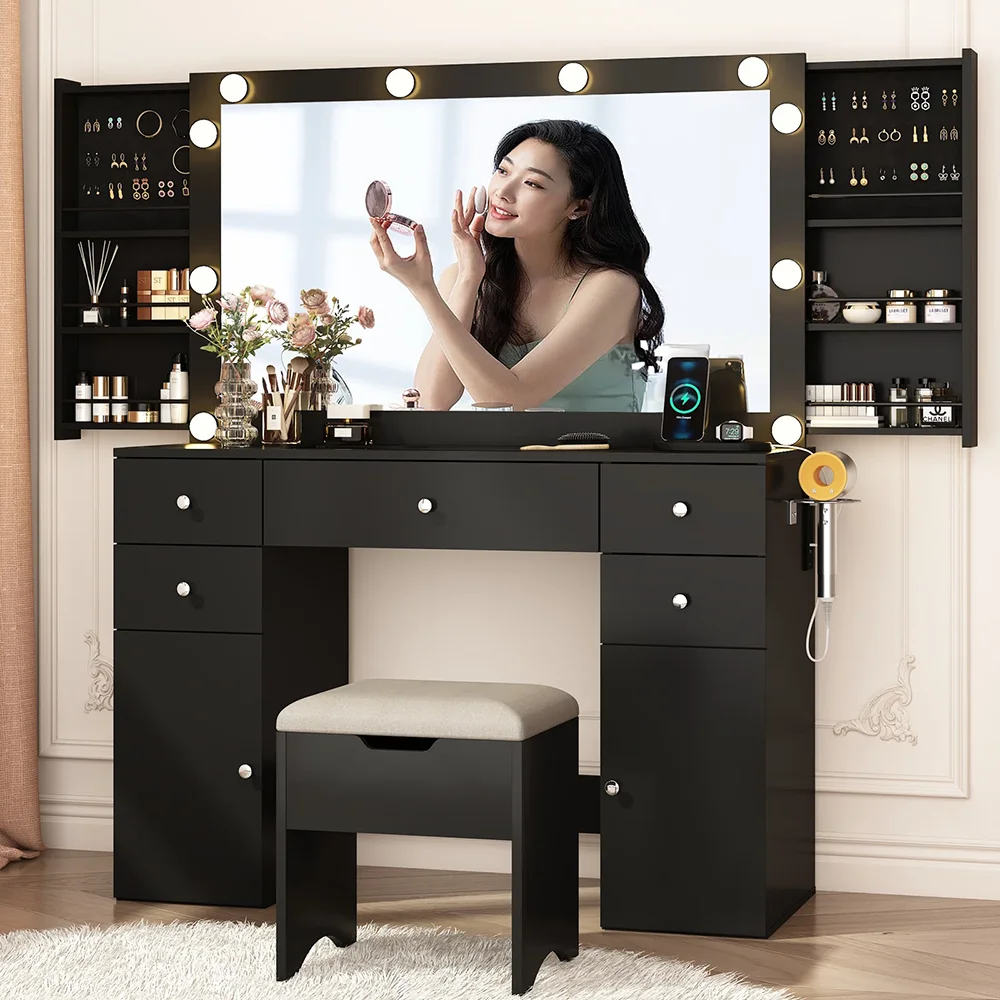 Luxury Makeup Vanity Set Lighted Mirror Quick Charging Socket Tempered-Glass Top Dressing Table Bedroom Furniture Storage factory