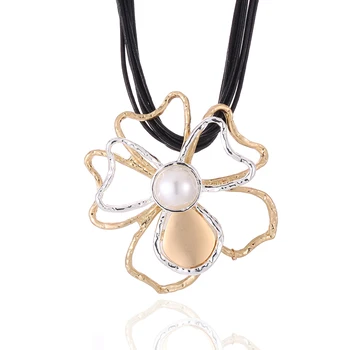Pearl Flower Pendant Gothic Punk Choker Necklace for women Black Leather Chokers Necklaces Popular Collar Jewelry