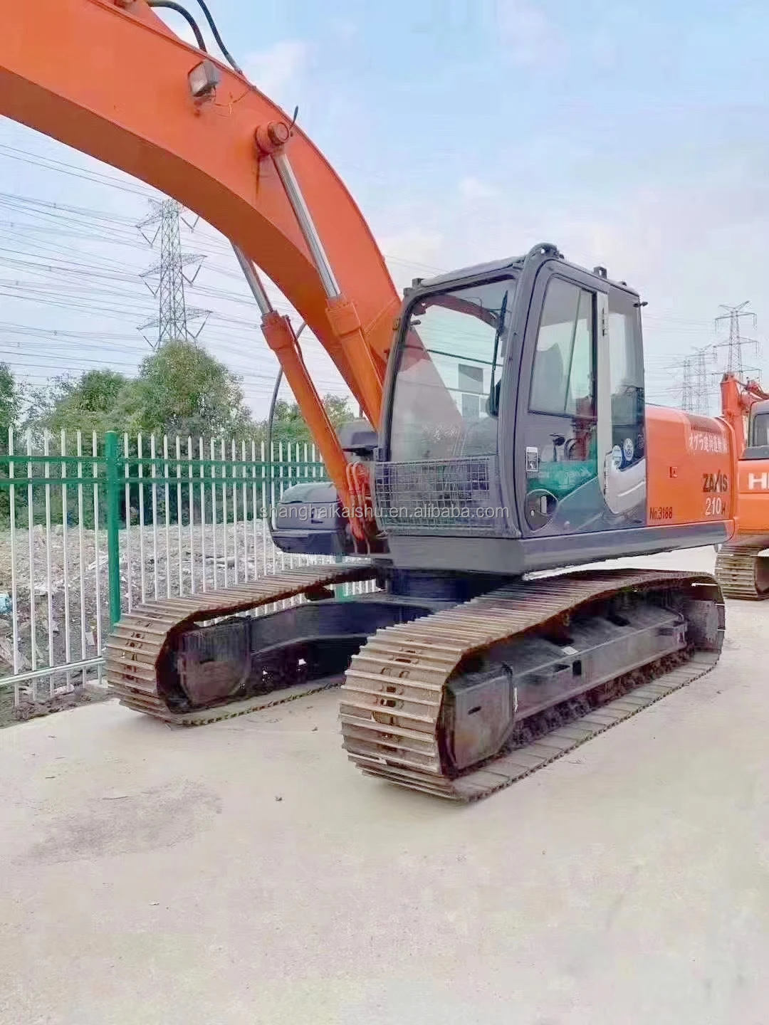 Used Hitachi ZX210H Excavator with 21 TON Operating Weight 0.9m³ Bucket Capacity and 4350 Working Hours