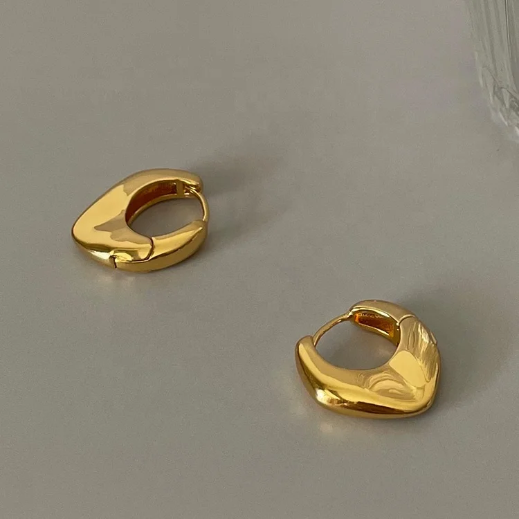 High Quality 18K Gold Plated Brass Jewelry Heart Shape Accessories Hoop Earrings E211278