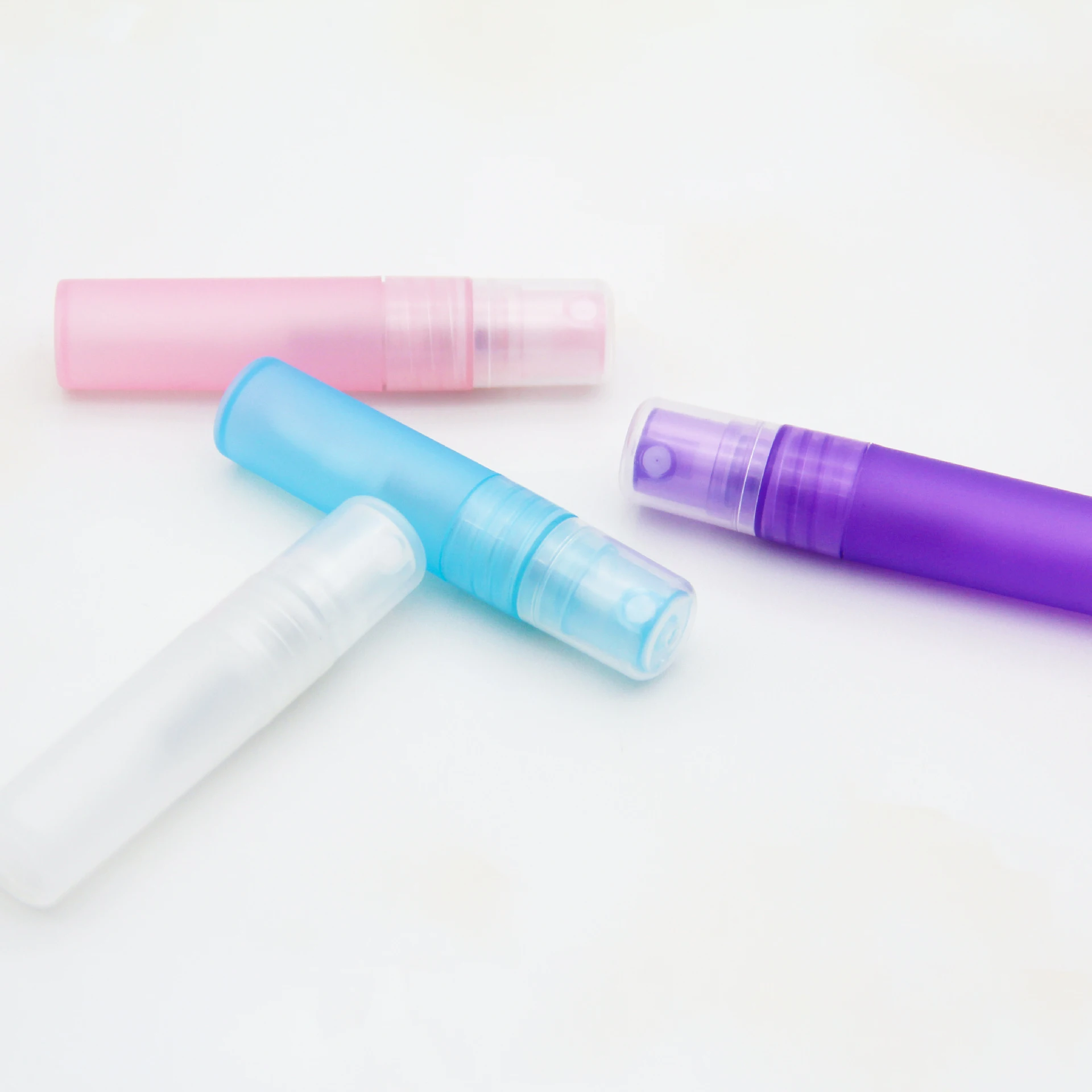 Wholesale Colorful Pen Shape Perfume Plastic Perfume Bottle With Mist