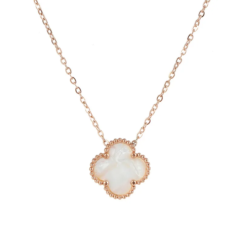 Wholesale Ladies Clover Shell Pendant 