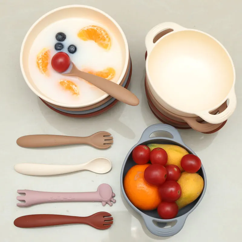 New Eco-Friendly Baby Bowl Spoon Set Suction Silicone Dinner Plate