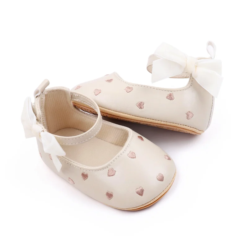 Solid Color PU Leather Baby Girl Princess Shoes Heart-Shaped Pattern with Velvet Bow Decoration Mary Jane Flats Style factory
