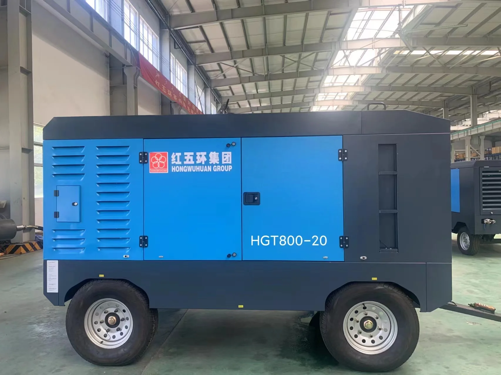 HWH HGT800-8C 8bar 21m3/min 800CFM 157kW 220HP hongwuhuan diesel power portable screw air compressor for sale