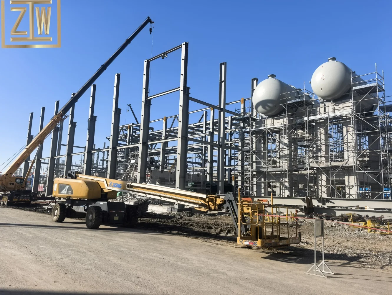 Precision Steel Frameworks for Petro Steel Gallery Structure Heavy Construction with Welding Cutting Bending Services manufacture