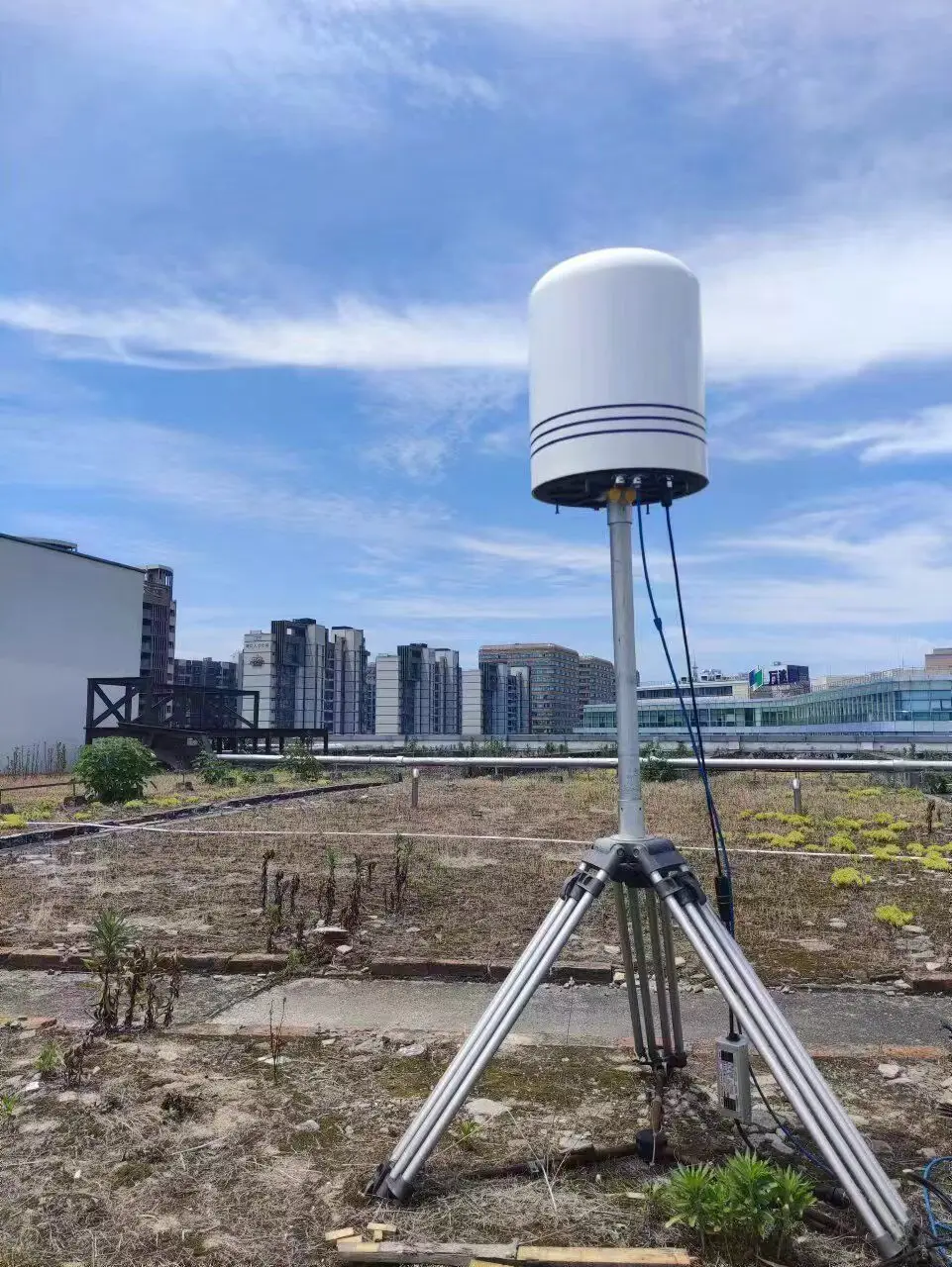 TDOA X1B UAV Drone Detector with 360° Passive Detection 2-5km Range and 100-6000MHz Frequency Customization