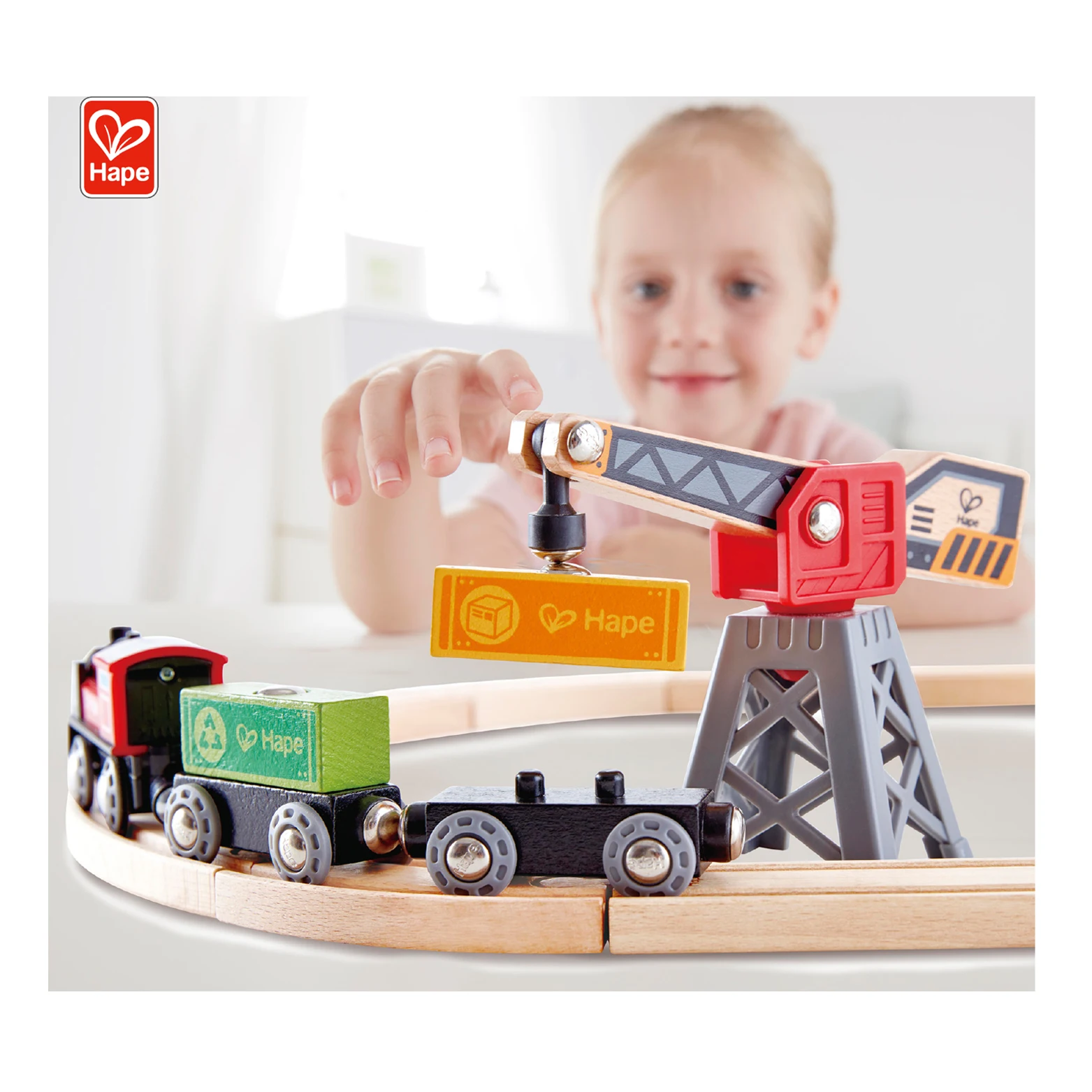 hape wind up train