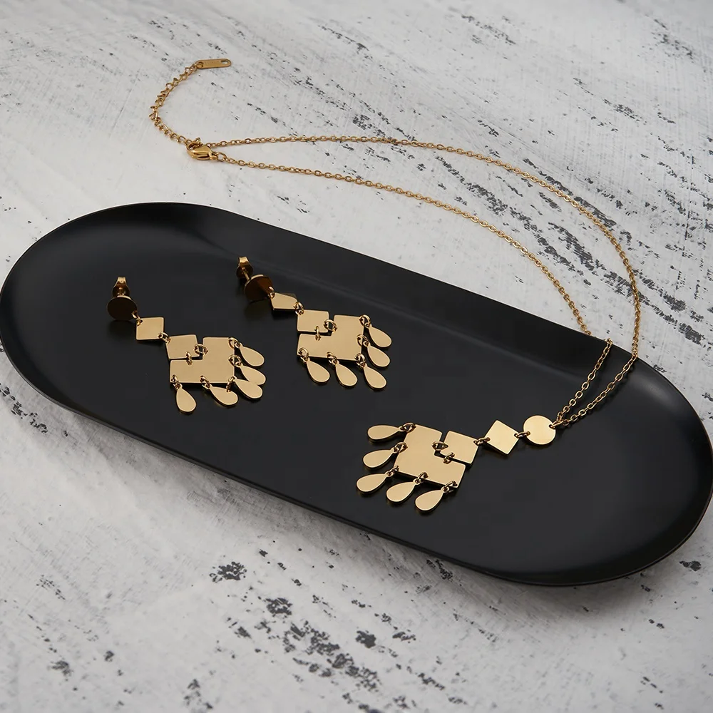 Latest 18K Gold Plated Stainless Steel Jewelry Geometric Rhombus Water Drop Tassel For Women Party Accessories Earrings E231502