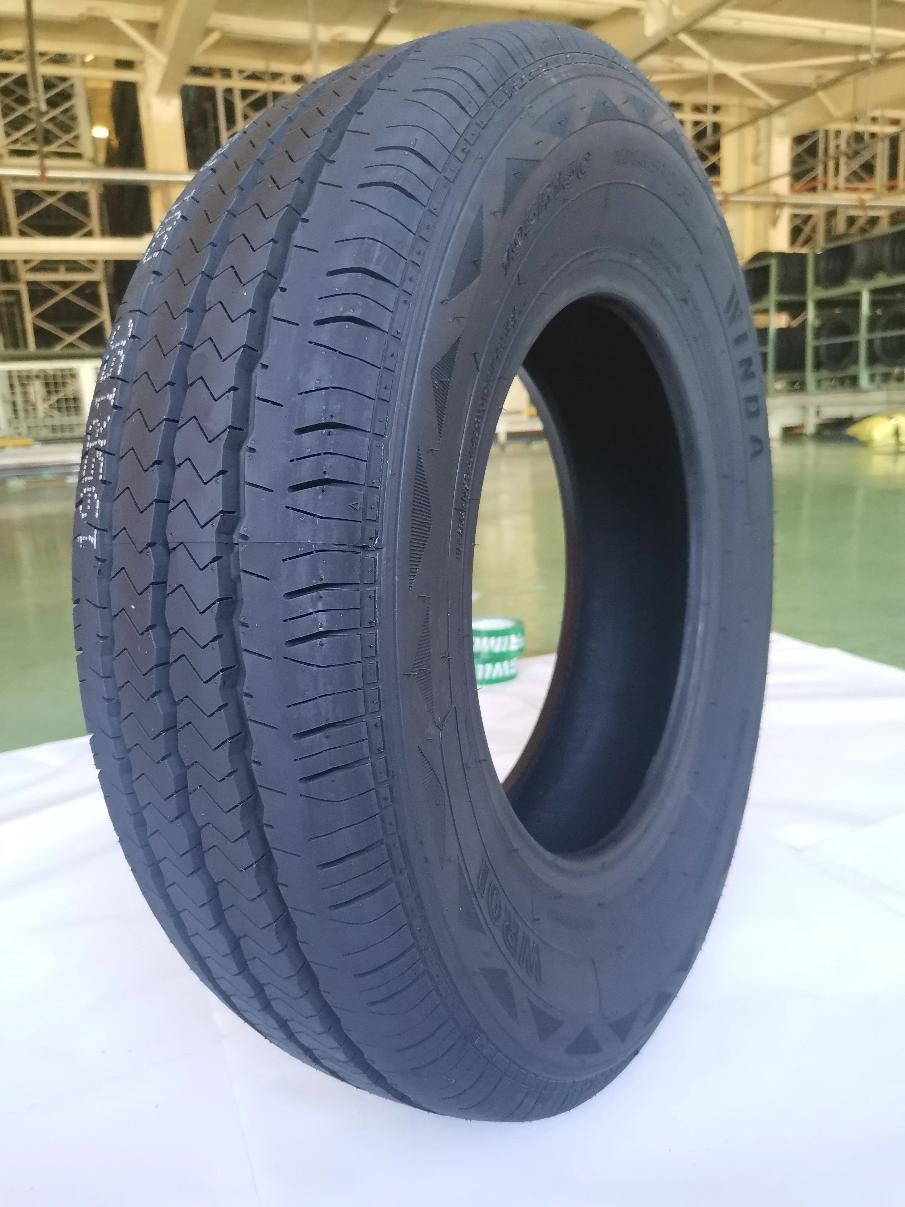 Winda Boto Brand Light Truck Commerical Van Tires 155r12c 185r14c