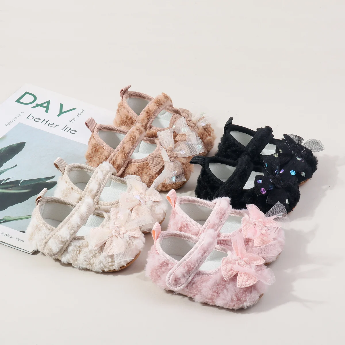 Wholesale Velvet Material Cute Newborn Baby Girls Shoes manufacture