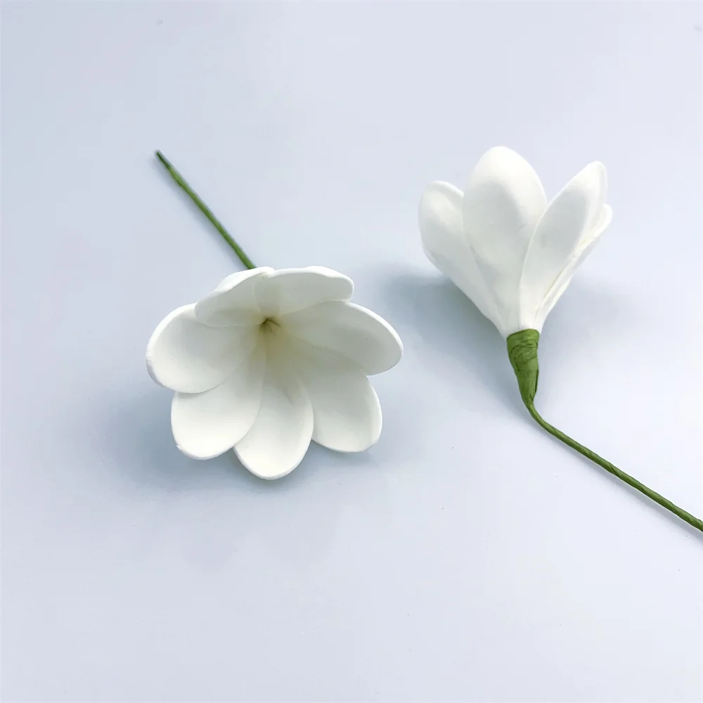 Small 4.5CM White EVA Foam Artificial Hawaii Island Tahiti Head Flower Ear Pick Stylish Party Accessory