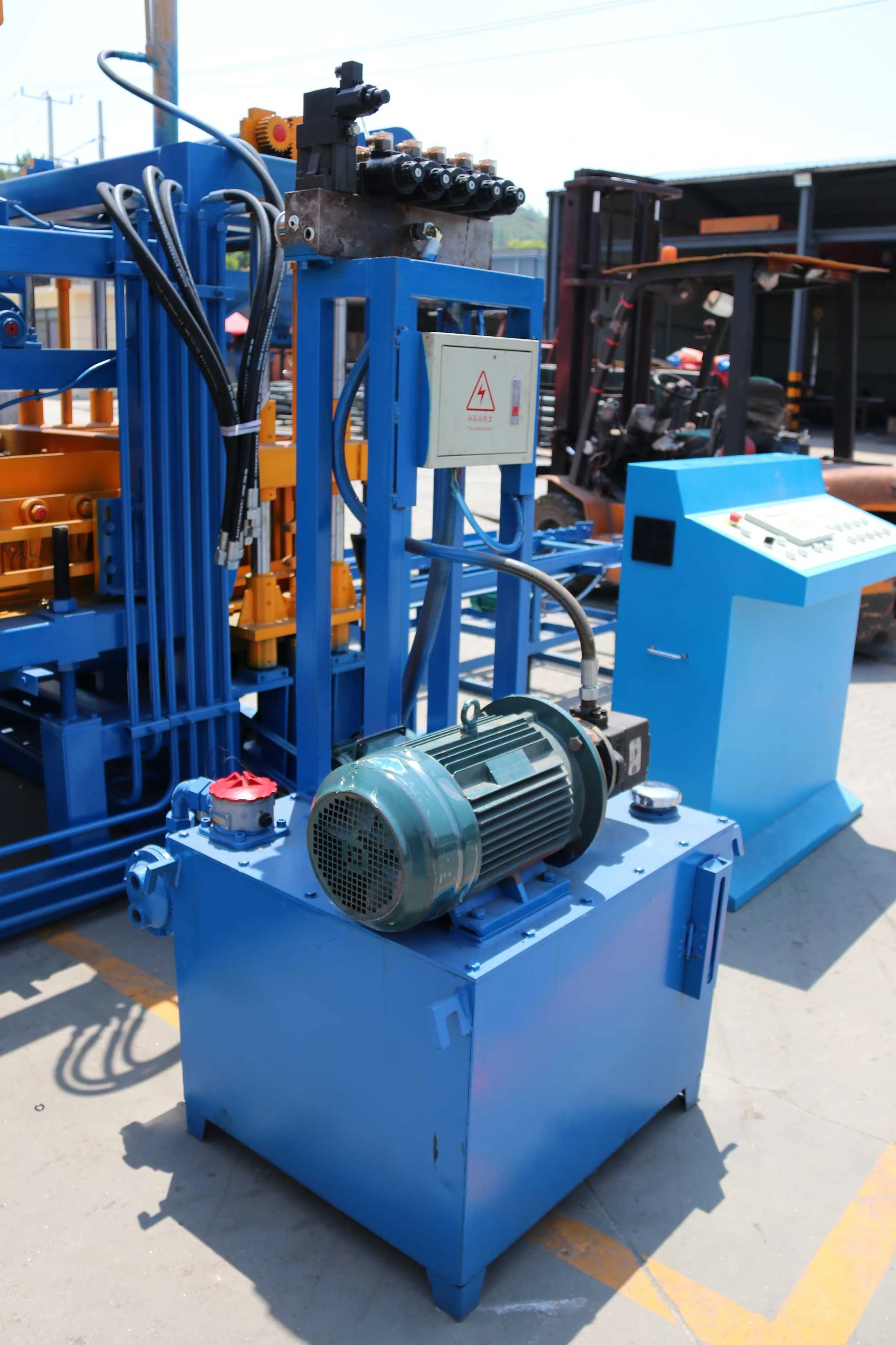 Famous QT4-15 Hydraulic Automatic Block Machine Solid Brick Making Machine with High Quality factory