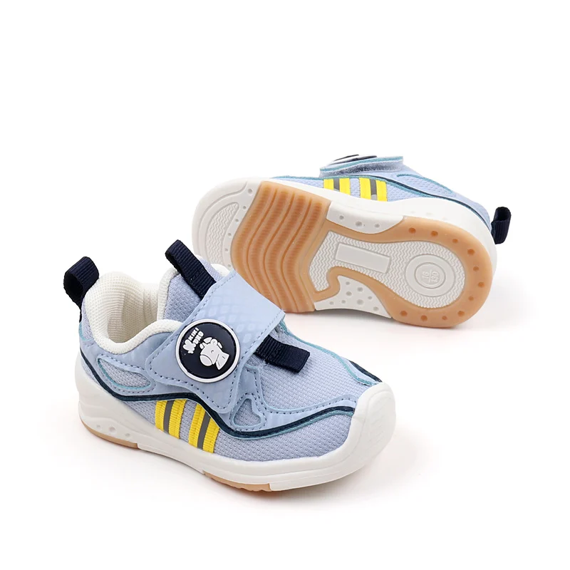 Spring and Autumn Fashionable Breathable PU Mesh Casual Walking Shoes for Boys and Girls Kids Court Sneakers details