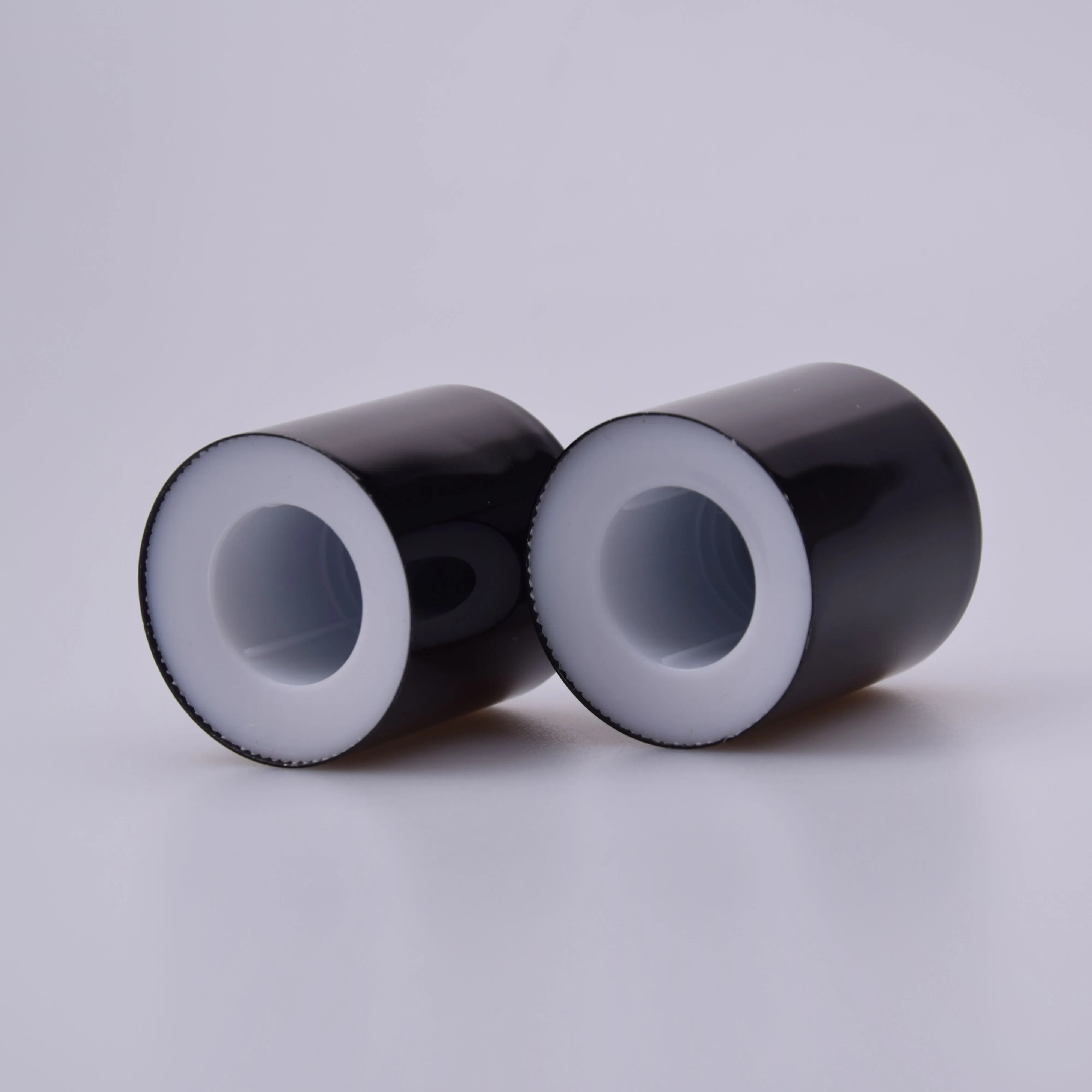 33mm Black Aluminum-Plastic Perfume Bottle Cap with Thick Insert for 15mm Sealing
