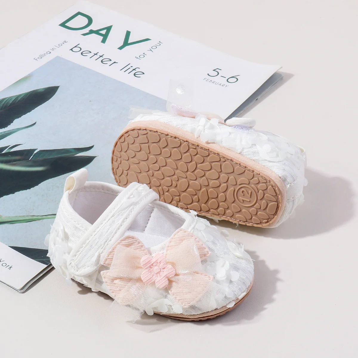 Hot Selling Butterfly Design Soft Tpr Outsole High Quality Baby Newborn Girl Shoes 2025 supplier