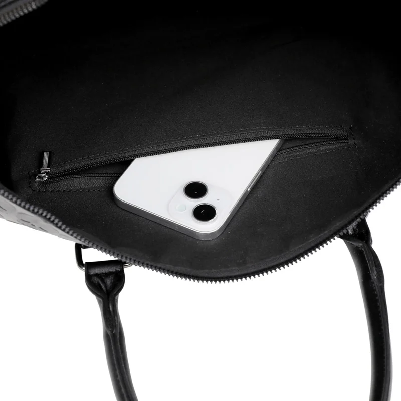 Large Capacity PU Leather Duffle Tote Bag Skull Embossed Print Custom Style Luxury Designer Shoulder Travel Bag Women Men Sport