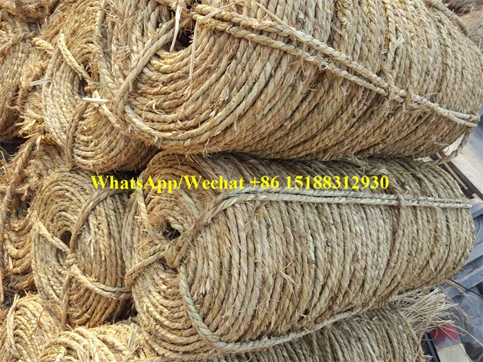 straw rope weaver6.jpg