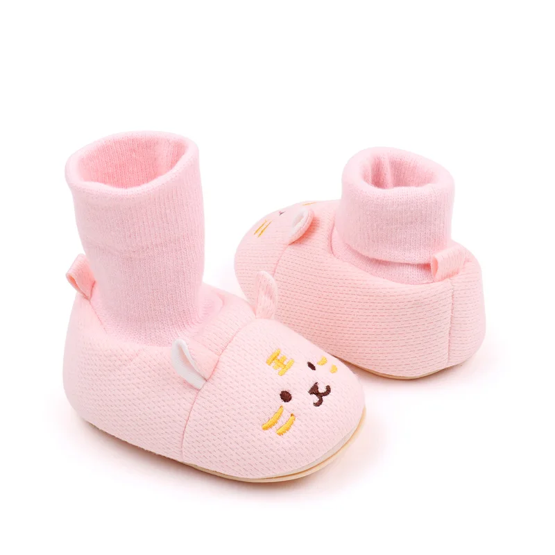 New Arrival Wholesale Soft Cotton Material Anti-slip Baby Socks Shoes Prewalker Shoes for Boys and Girls Booties supplier