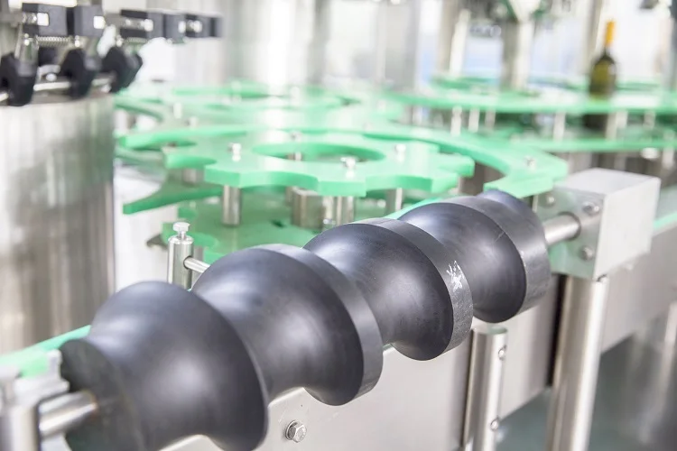 Factory Customized Glass Bottled Alcohol Wine Liquor Filling Machine for Vodka Whiskey Brandy supplier