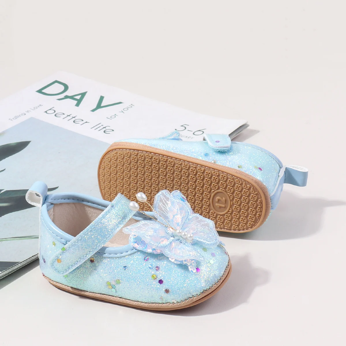 Wholesale Beautiful butterfly Design Bling Glitter PU Leather Toddler Baby Newborn Girls Shoes supplier