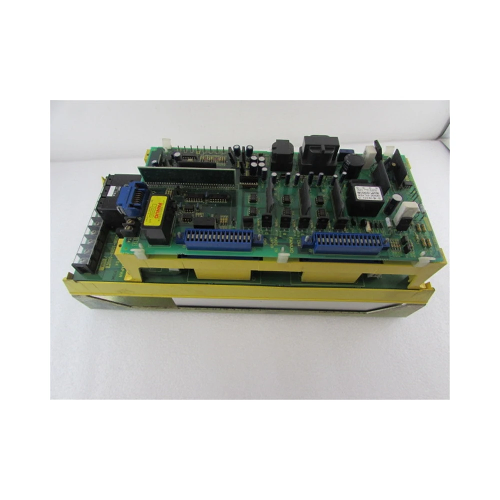 Fanuc servo motors and drivers A06B-6096-H101