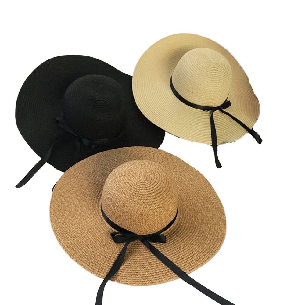 round brim straw hat