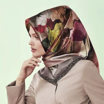 Cheap Price Designer Scarf High Quality Painting Square Scarf Muslim Hijab Silk Scarf R264