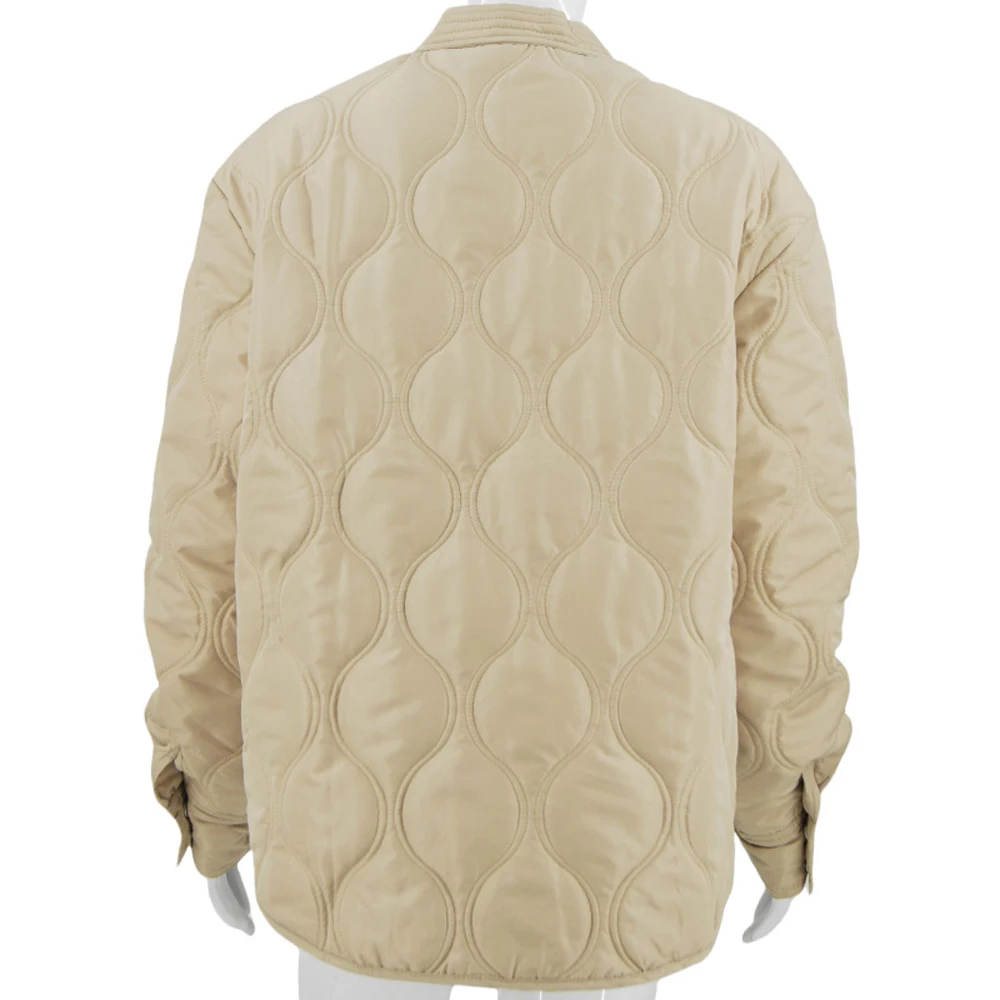 Custom Fashion-forward Button Long Sleeve Polyester Rounded Quilted Jacket details
