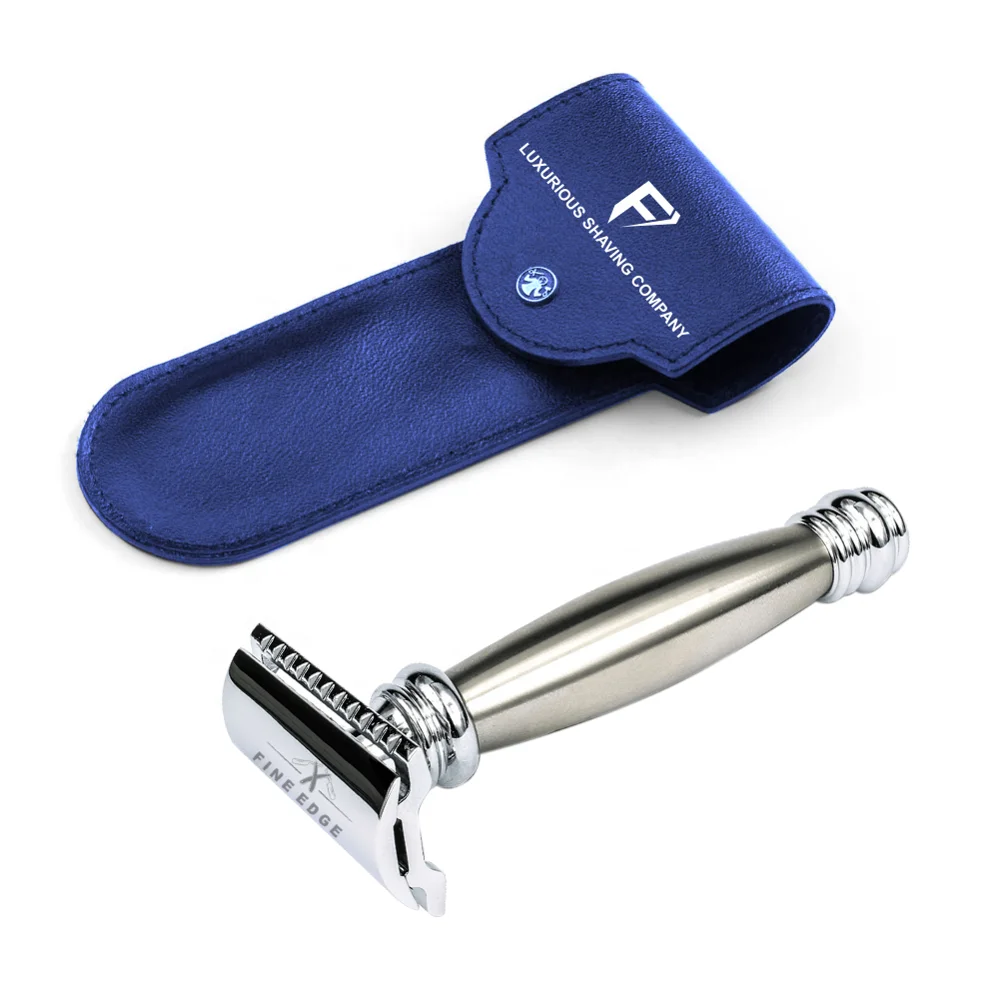 shaving pouch containing twin blade