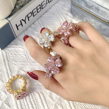2022 New 925 Sterling Silver Rings Full Paved Pink Color Cubic Zirconia clover Shape Four Leaf Finger Rings
