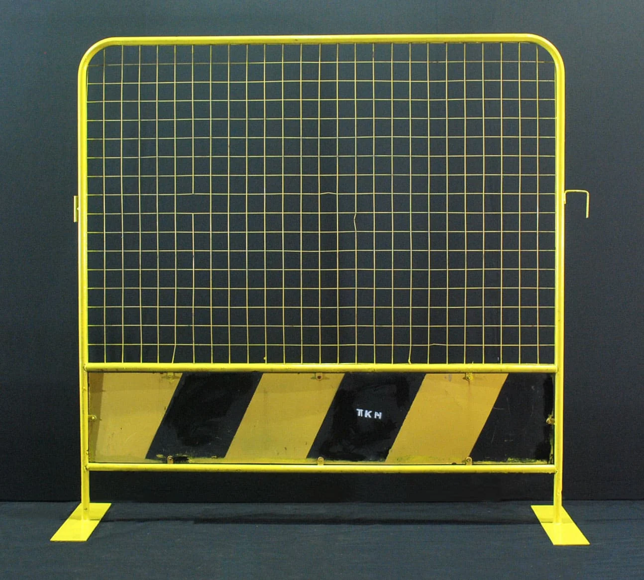 Safety Metal Barricade With Wire Mesh 1.8m/Galvanised Traffic Road Barrier Safety Pedestrian Crowd Control Barriers
