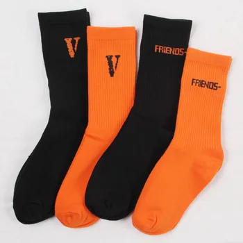 Designer casual jacquard knitted letter wholesale crew cotton brands socks funny sports custom socks men