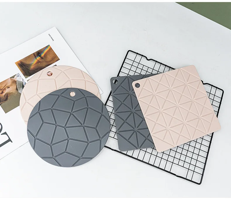 European Style High-Temperature Table Mat Modern Turtle Patterned Insulation Food Grade Silicone Coaster Thickened Pot Mat details