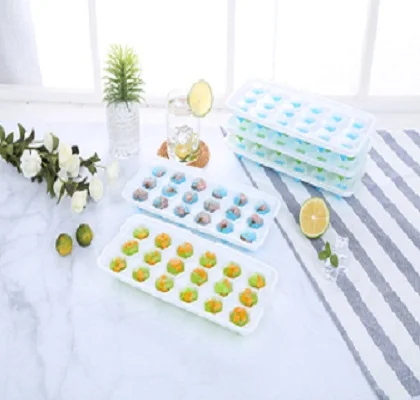 BPA Free Easy Release Stackable Silicone Ice Cube Tray For Freezer With Lid For Drink Cocktail