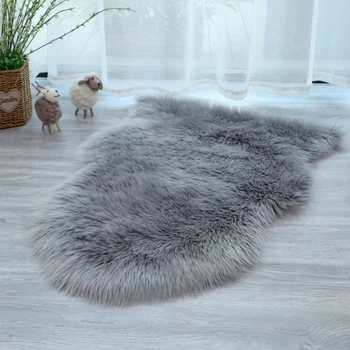 Ins cheap small fur rug washable faux fur carpets rug anti slip sheepskin rugs