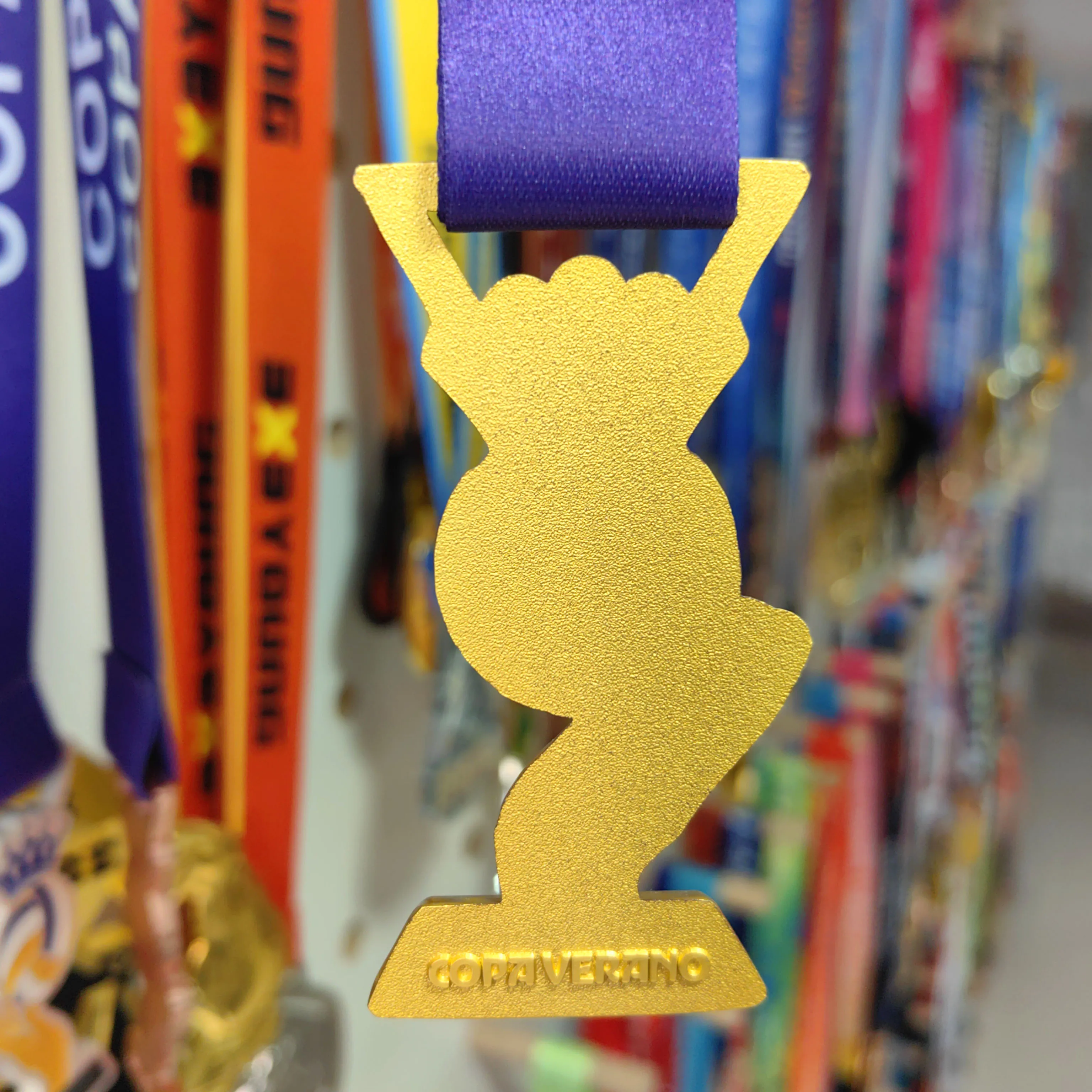 High Quality Custom 3D Volleyball Sports Metal Medals Personalized Commemorative Award Medal Zinc Alloy supplier