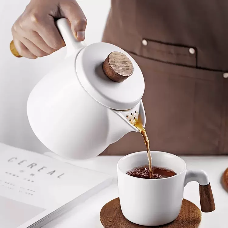 Nordic Creative Simple Ceramic Teapot With Wooden Handle Kitchen Tea Pot Water Kettle Restaurant Teaware Drinkware supplier
