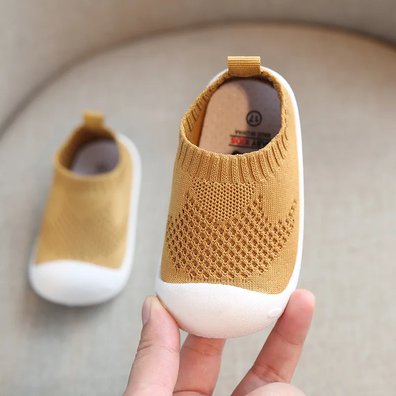 Hot-Selling Spring Summer New Baby Sneakers Soft Bottom Toddler Shoes with Breathable One-Pedal Knitted Set for 1-8 Years Old factory
