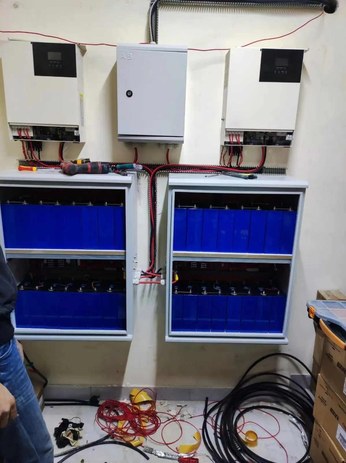 600W 800W 1200W Home Use on Grid Micro Inverter HM-1200 Solar Inverter for Home Use Solar Power factory