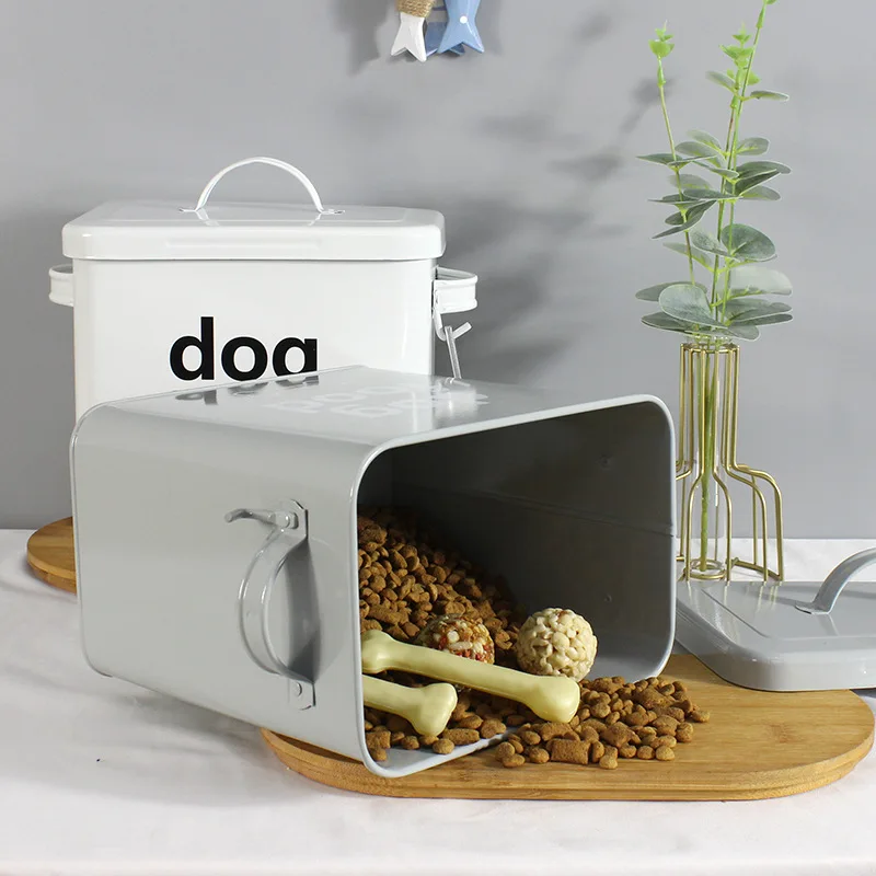 E-commerce Hot-selling Iron Pet sealed Grain Snack Can Cat and Dog Dry Food Storage Pet Food Storage Box with Scoop