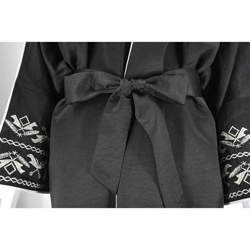 Long Sleeve Abayas With Belt Islamic Clothing Tassel Embroidery Maxi Dress Women Jilbabs Open Front Abaya Muslim Kaftans manufacture