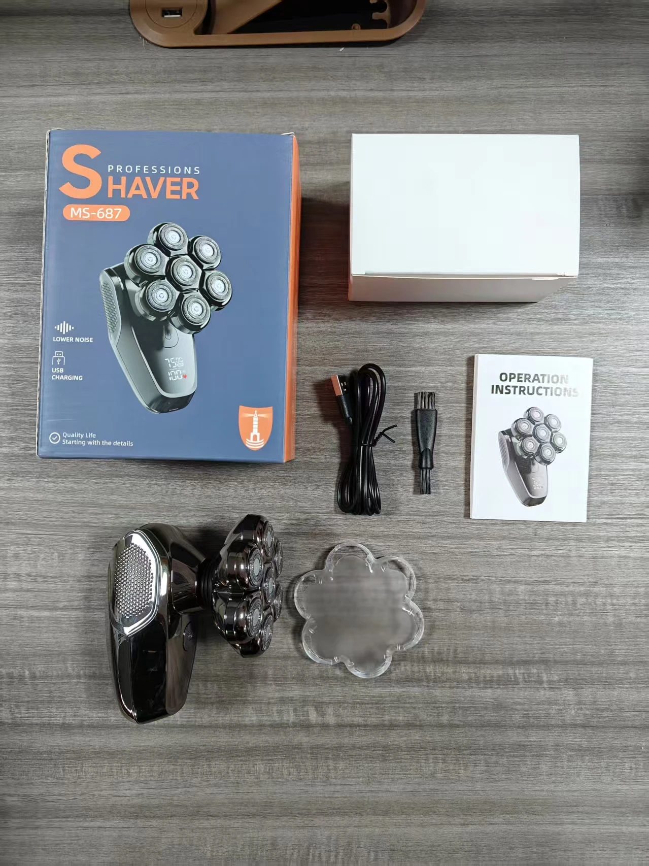 Men's 5-in-1 Rechargeable Electric Shaver with Seven Shaving Heads Self-Use Digital Display Shaving Machine for Household Use factory