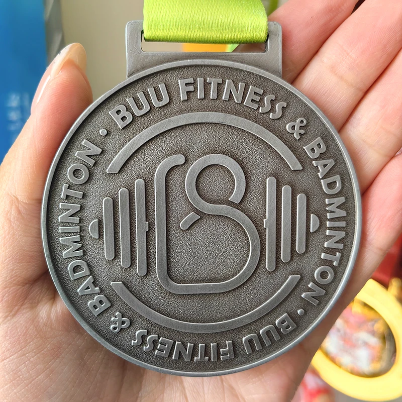Modern Gold Medal for Marathon Race Running Fitness Bodybuilding Sport Medals with Ribbon Manufactures Award Medals manufacture