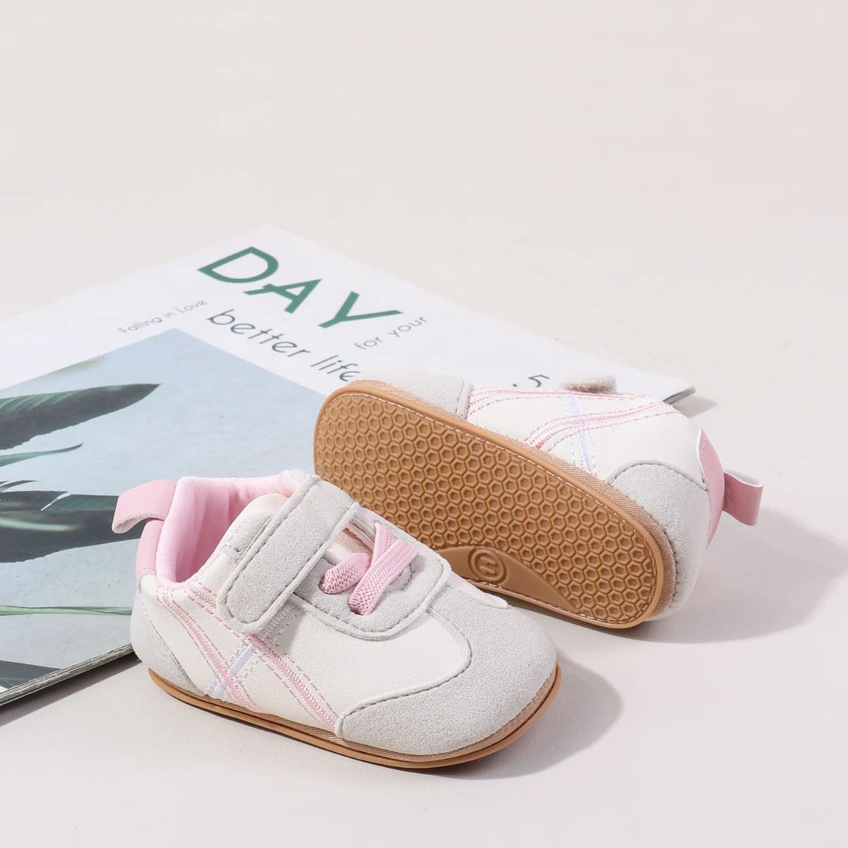Hook&loop Unisex Sports Toddler Baby Kids Shoes for Boys and Girls details