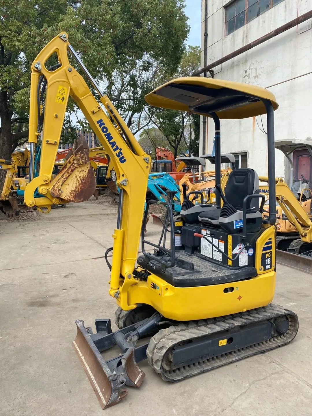 Used Komatsu Mini PC18MR Crawler Excavator with 1.6TON Operating Weight 0.04m³ Bucket Capacity and 1600 KG Machine Weight