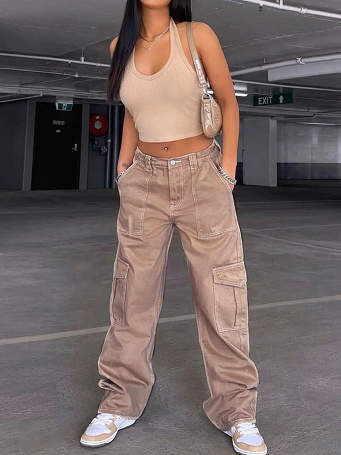Low Waist Khaki Denim Jeans Women Fashion Trendy Sexy Feature Pocket Cargo Pants manufacture