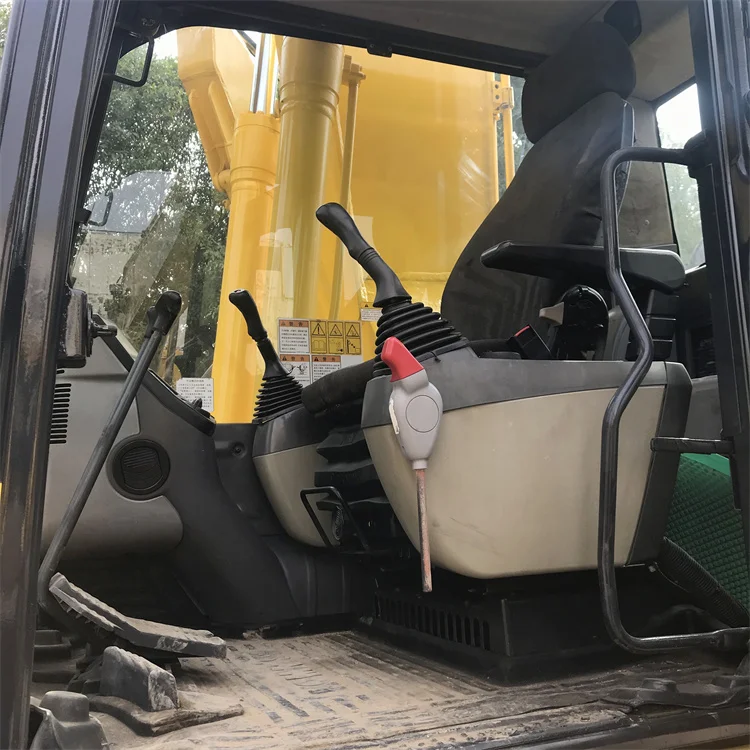 Used Komatsu PC200-8 Crawler Excavator with 20.2TON Operating Weight 0.8m³ Bucket Capacity and 869 Working Hours